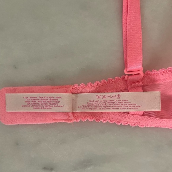 Victoria’s Secret Sequined Push-up Bra - Size 32C - Picture 9 of 9